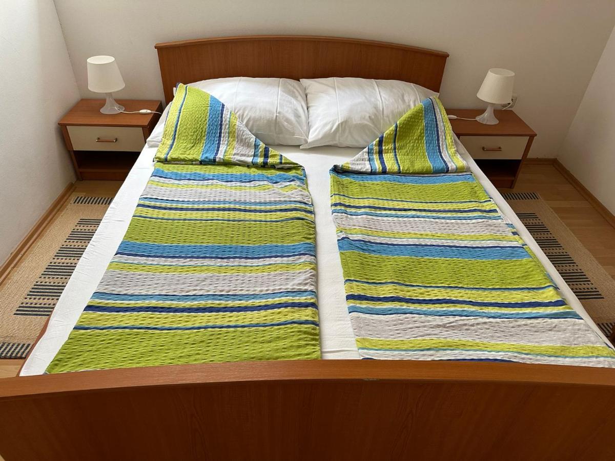 Apartmani Карлобаг Екстериор снимка
