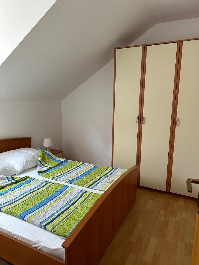 Apartmani Карлобаг Екстериор снимка