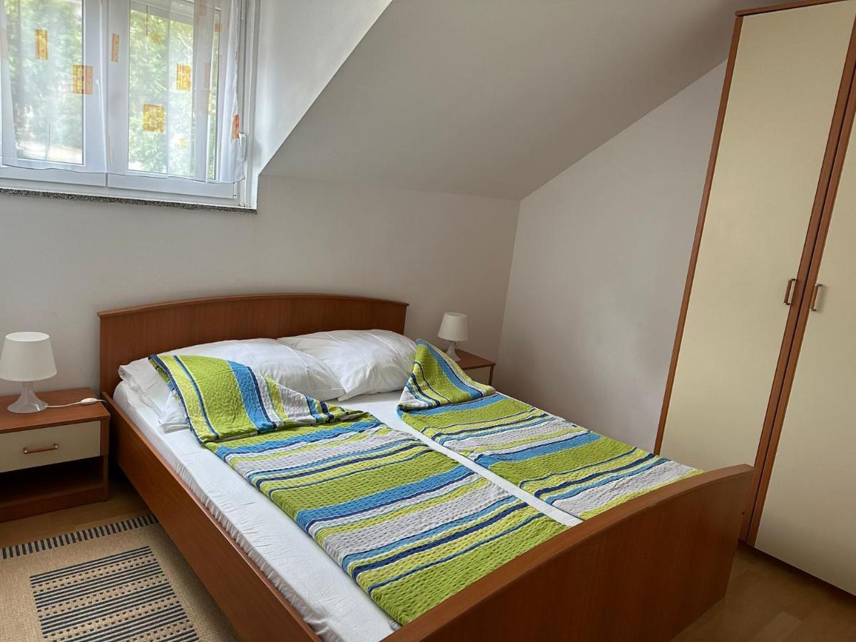 Apartmani Карлобаг Екстериор снимка