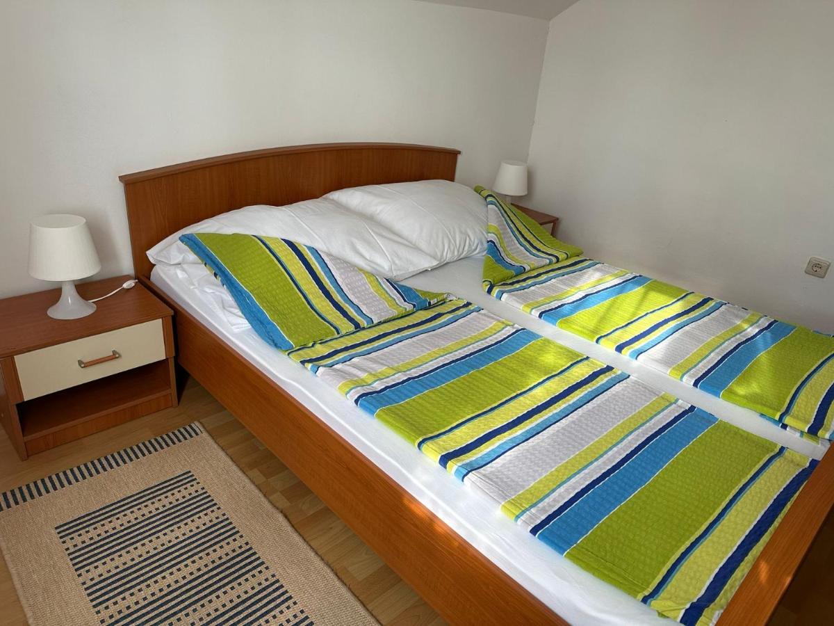 Apartmani Карлобаг Екстериор снимка